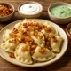 Z czym podać pierogi ruskie? Domowe dodatki i sosy, które zachwycą